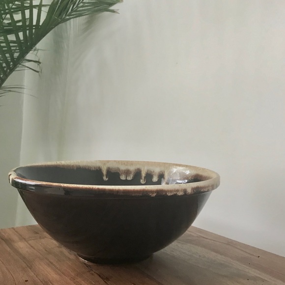Deep Brown Glazed Stoneware Serving Bowl - Picture 5 of 7
